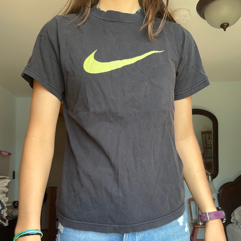Nike Swoosh Grey T-Shirt